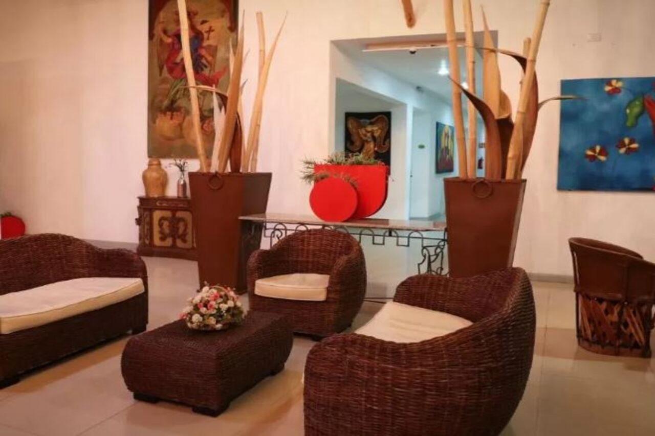 Zar Colima Hotel ภายนอก รูปภาพ