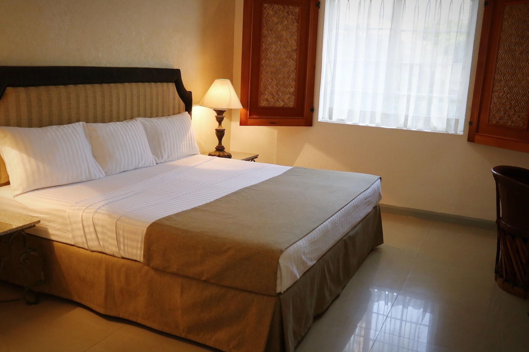 Zar Colima Hotel ภายนอก รูปภาพ