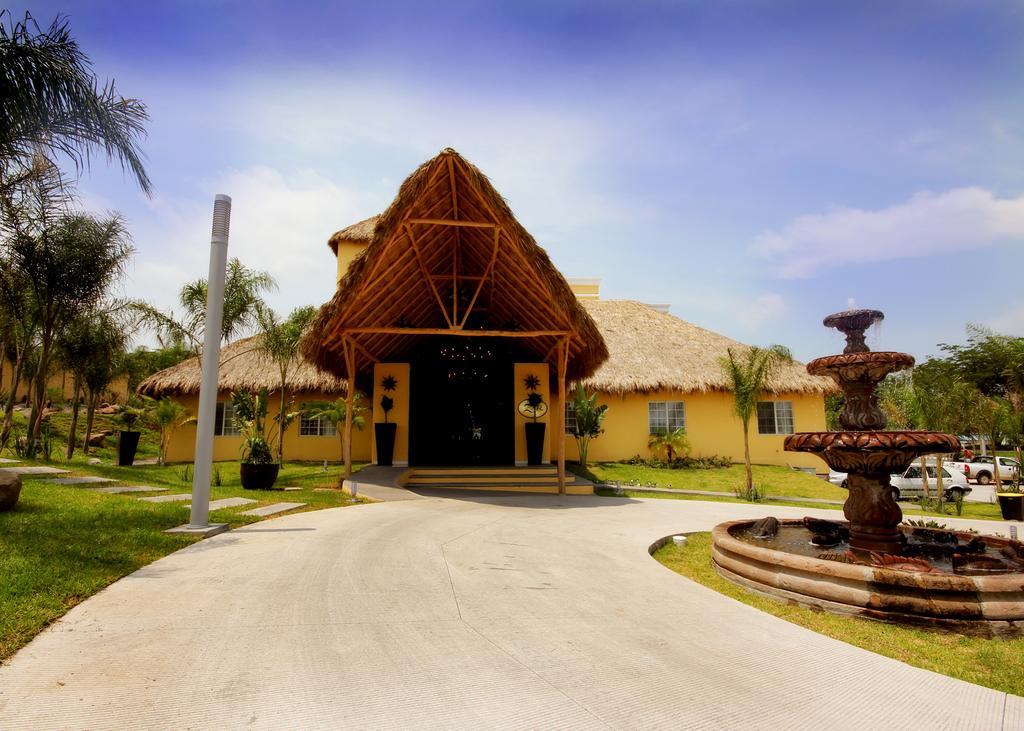 Zar Colima Hotel ภายนอก รูปภาพ