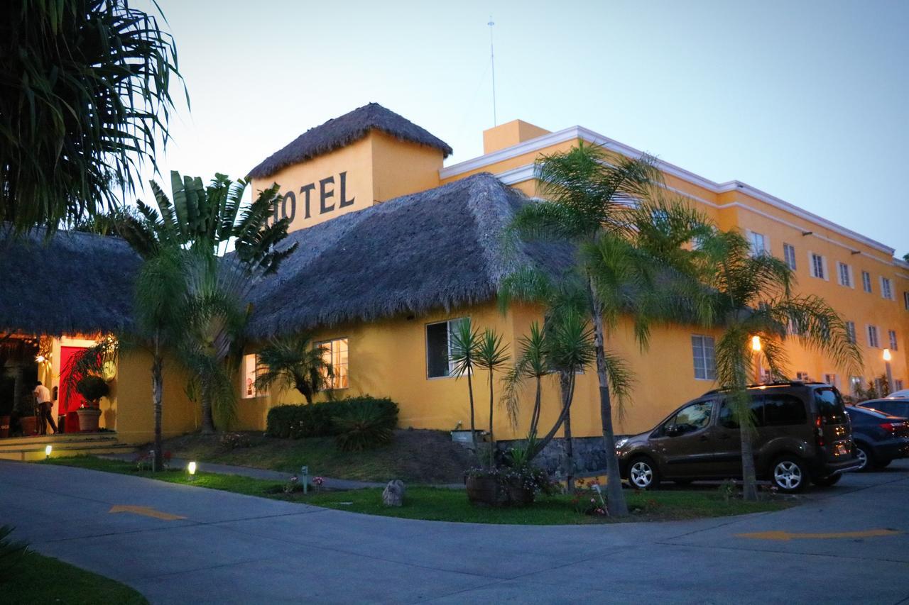 Zar Colima Hotel ภายนอก รูปภาพ