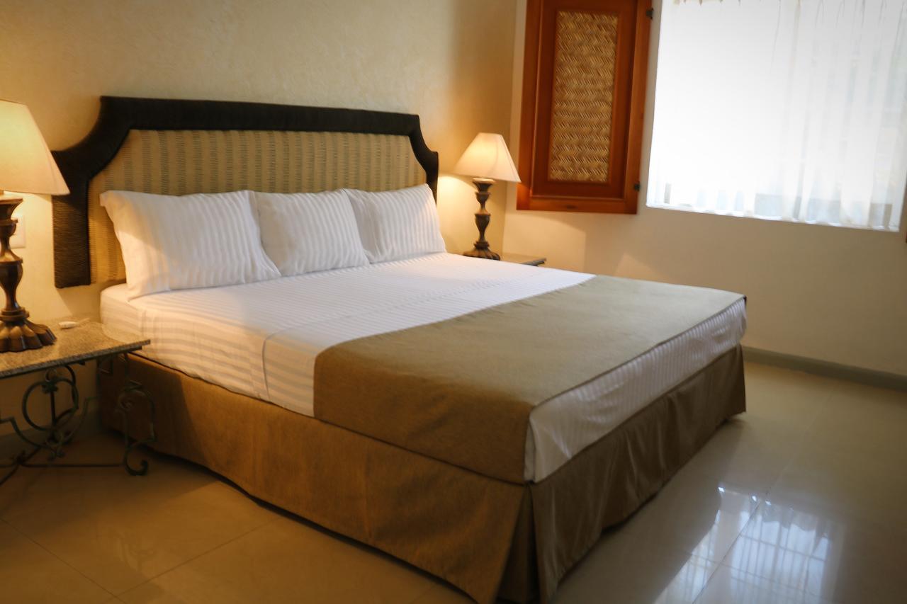 Zar Colima Hotel ภายนอก รูปภาพ